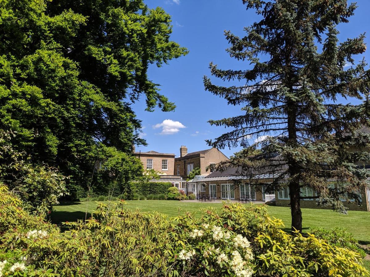 Hadlow Manor Экстерьер фото