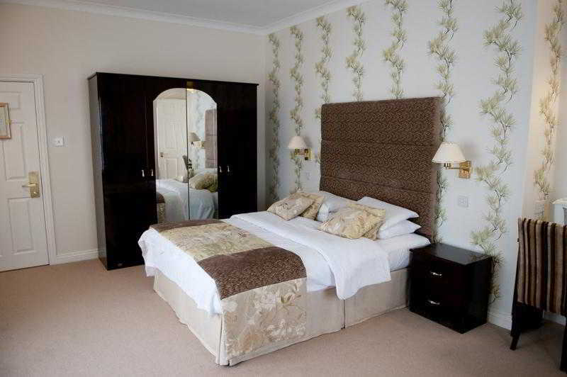 Hadlow Manor Экстерьер фото